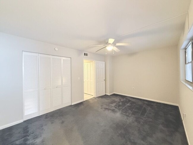 Building Photo - 911 Washington Ave SW