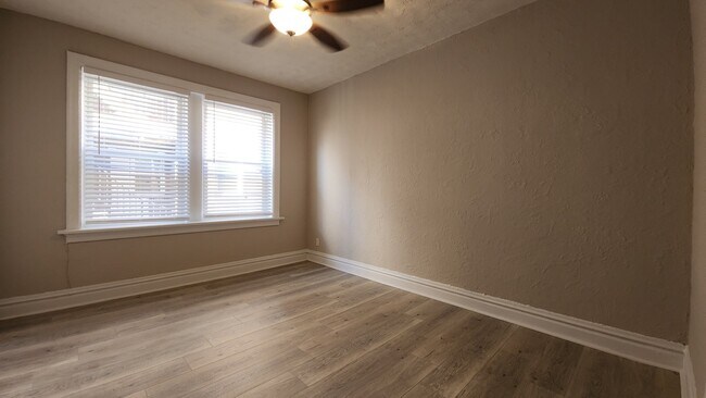 Building Photo - 7553 Byron Pl