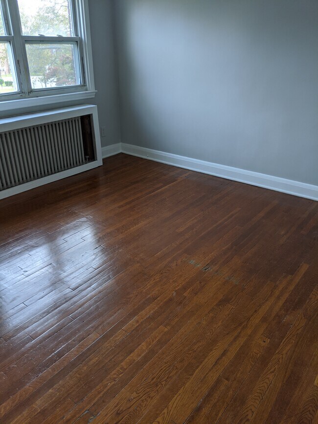 Building Photo - 1929 E Belvedere Ave