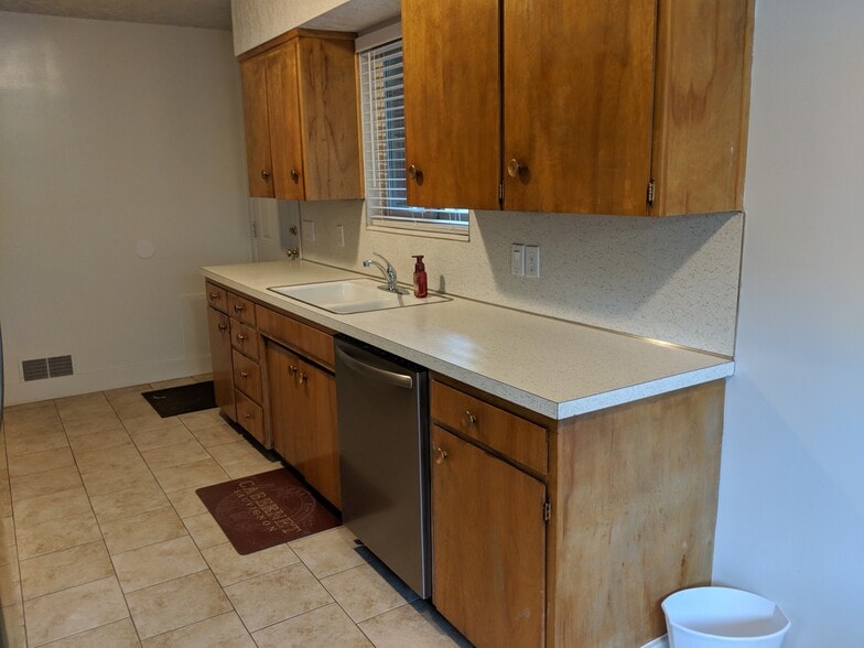 Building Photo - 1212 22nd St