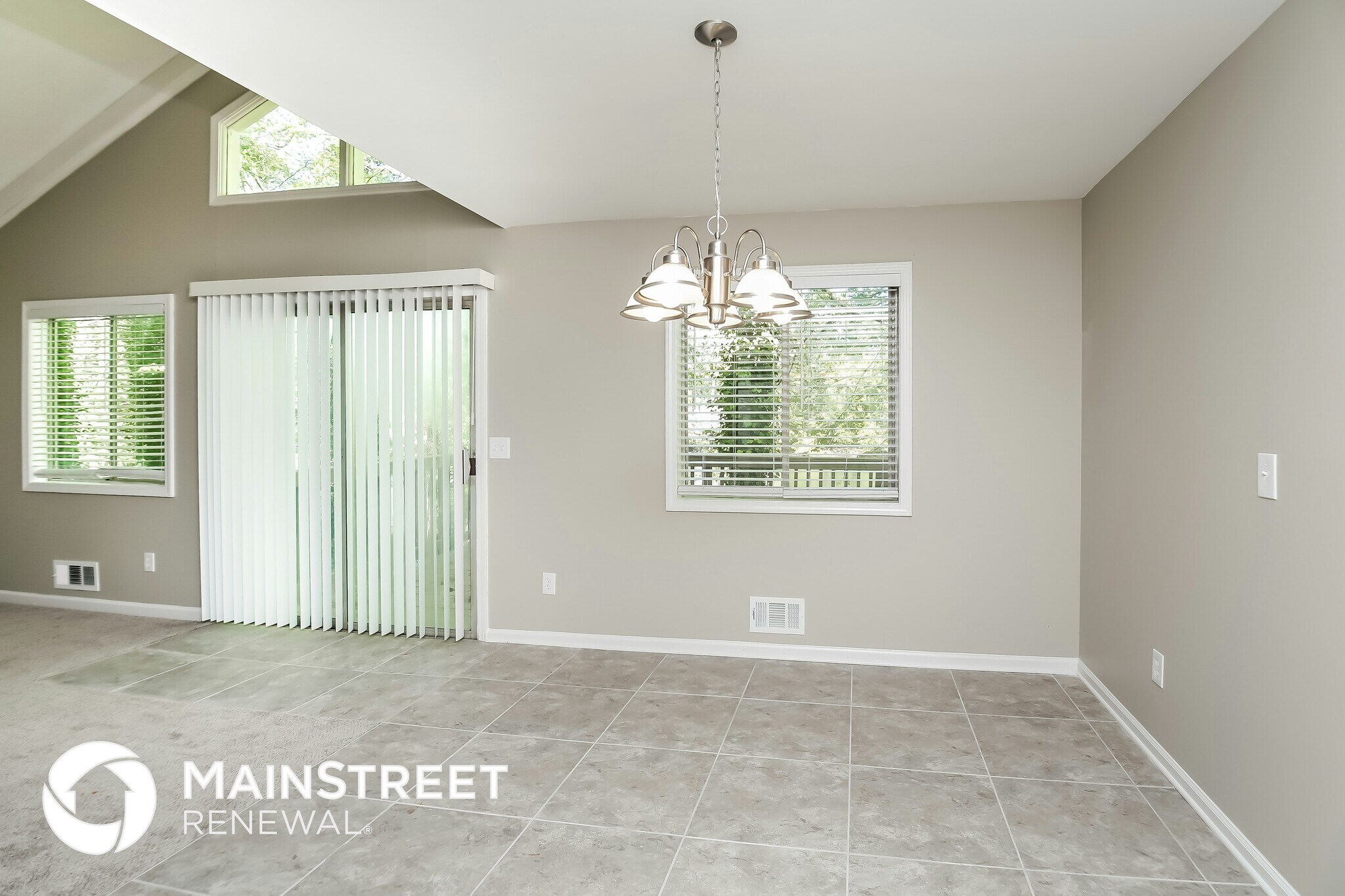 Building Photo - 4980 Fairforest Dr