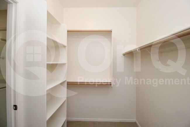 Building Photo - 3831 E Zion Pl