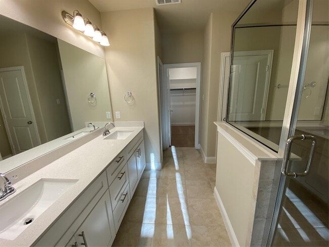 Building Photo - 4236 Kearsage Dr