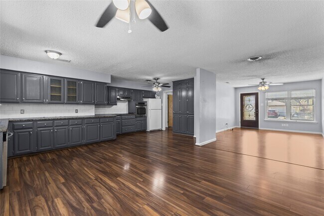 Building Photo - 1809 Westway Ave