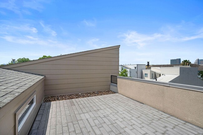 Building Photo - 1414 Rosewood St