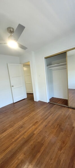 Building Photo - 4313 Mentone St