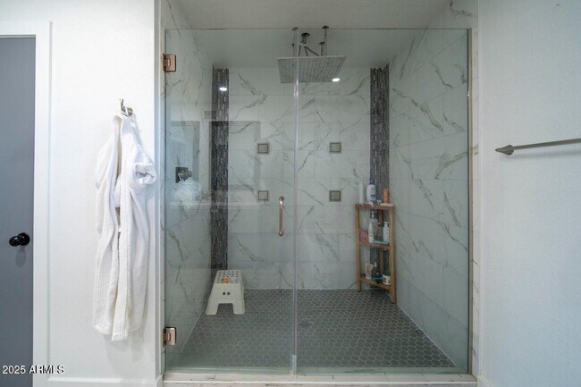 Building Photo - 11470 N 64th St