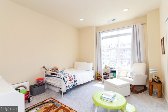 Building Photo - 5322 Palomino Ct