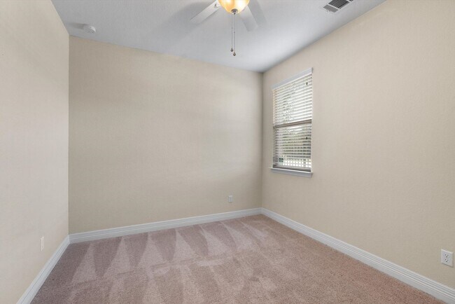 Building Photo - 4-Bedroom Home in Rancho Sienna for Rent