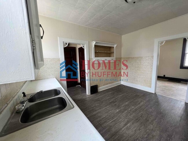 Building Photo - Two Bedroom House | Now Available