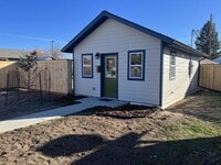 Building Photo - 309 W Farewell St