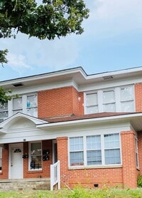 Building Photo - 410 Egan St