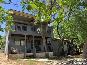 Building Photo - 568 Lake Forest