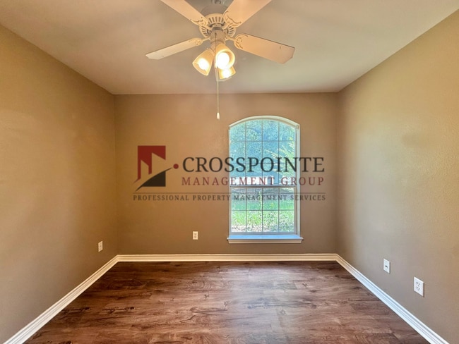 Building Photo - Tour Today! 4 Bedroom 2 Bathroom Home in Lindale!