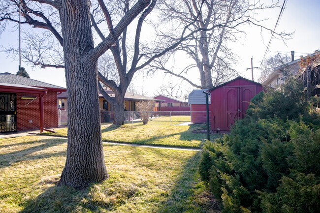 Building Photo - 6185 W 61st Ave