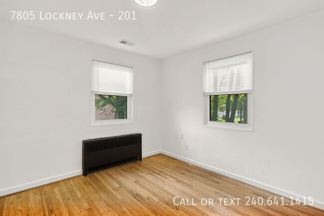 Building Photo - 7805 Lockney Ave