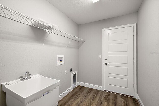 Building Photo - 13740 SW 89th St