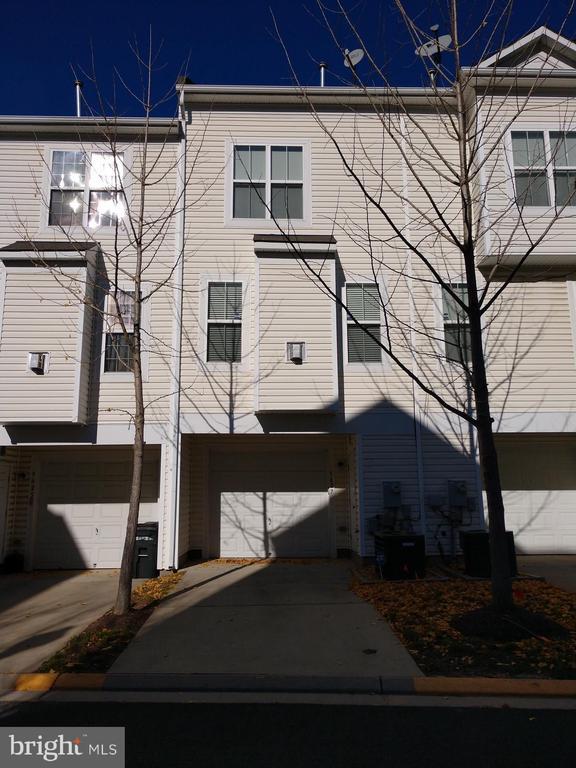 Building Photo - 5627 Lanier Ave