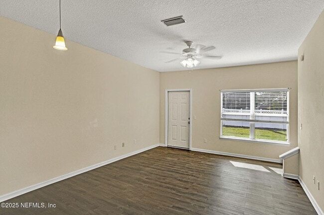 Building Photo - 1205 Southern Stream Ct