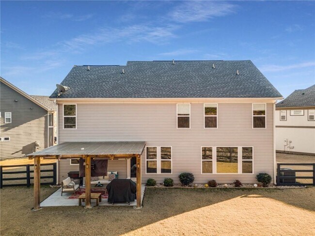 Building Photo - 1855 Kingsbury Dr