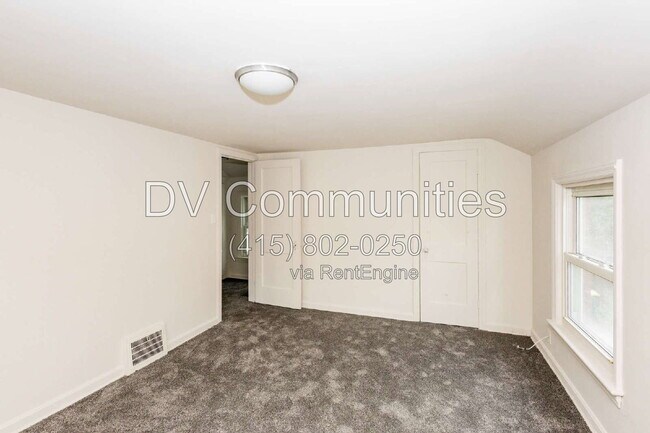 Building Photo - 18412 Waterbury Ave