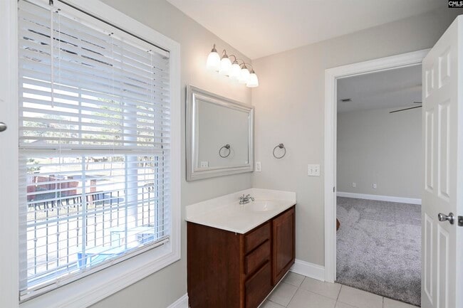 Building Photo - 203 Naples Ave