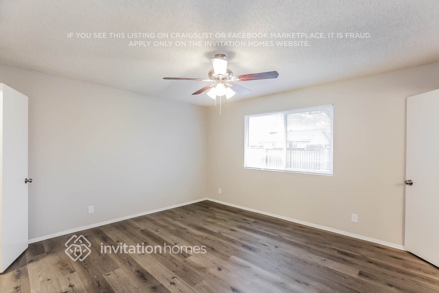 Building Photo - 701 N Comanche Dr