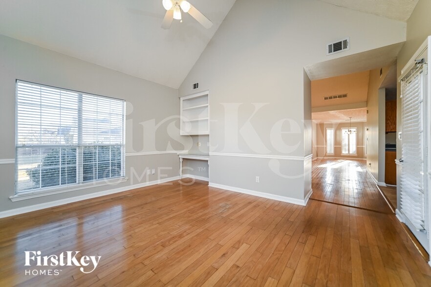 Building Photo - 12289 Riviera Dr