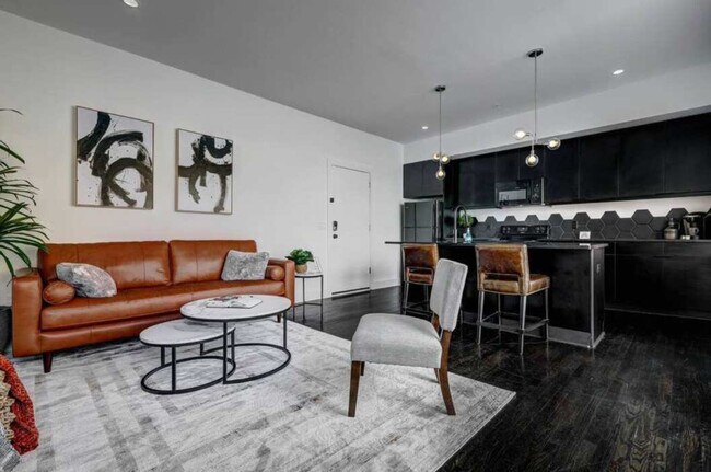 Primary Photo - 940 Piedmont Ave NE