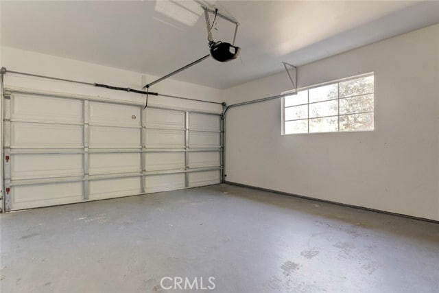 Building Photo - 3585 El Lado Dr