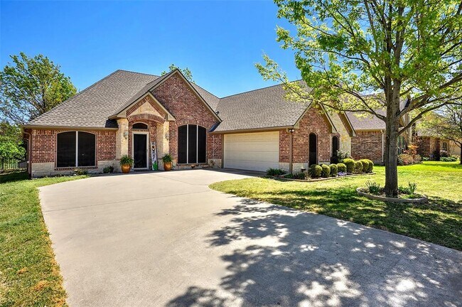 Primary Photo - 3815 Sumner Ct