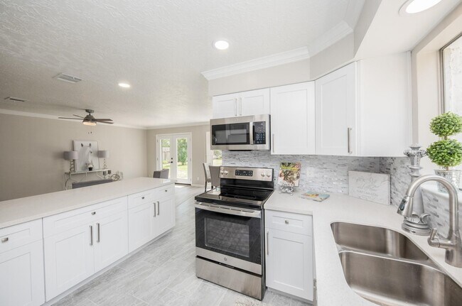 Building Photo - 12507 Whittington Dr