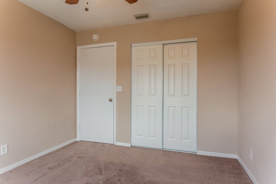 Building Photo - 7142 Davit Cir