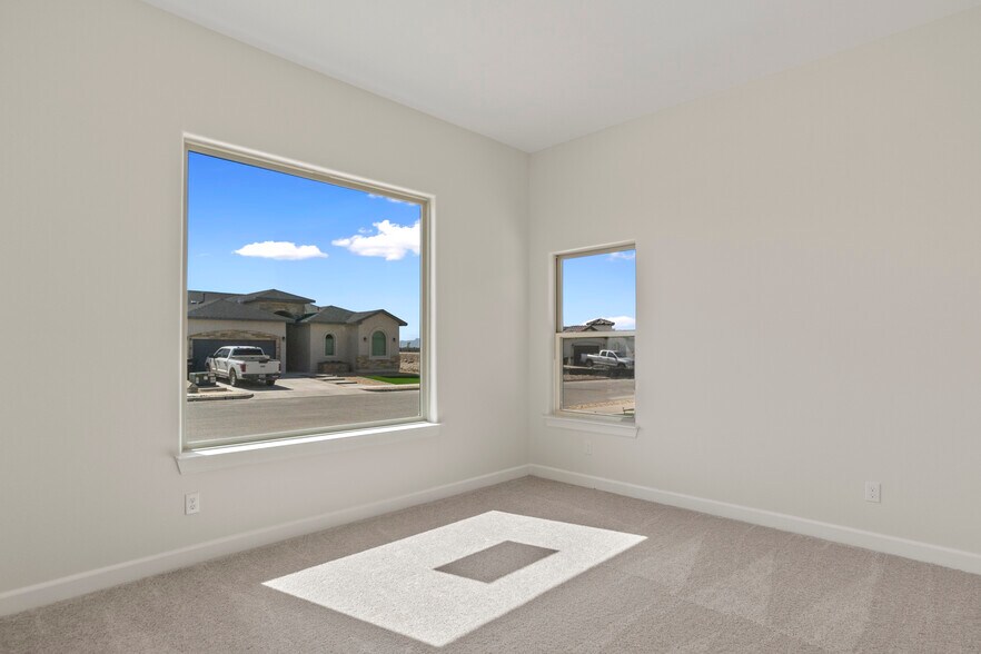 Building Photo - 360 Playa Vista St