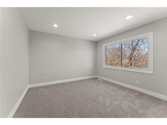 Building Photo - 12060 48th Ave N