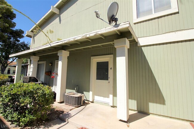 Building Photo - 1470 Elizabeth Ave