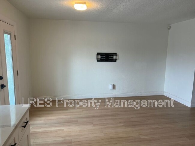 Building Photo - 1130 Quintuplet Dr