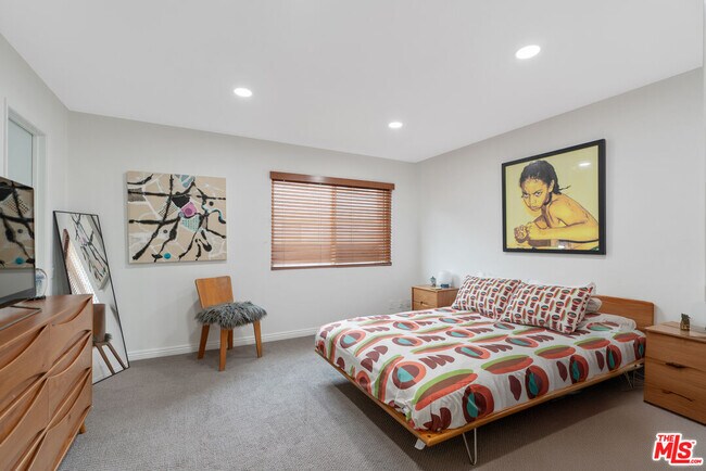 Building Photo - 1979 Grace Ave