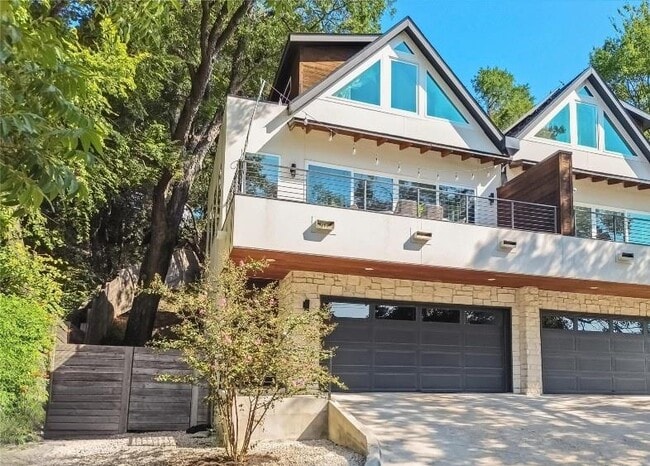 Building Photo - 2712 Oak Springs Dr