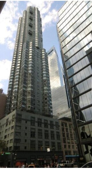 Building Photo - 301 W 57th St