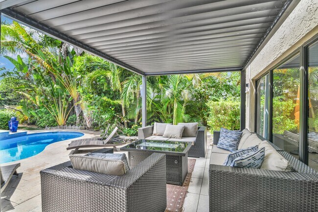Building Photo - 753 Villa Portofino Cir