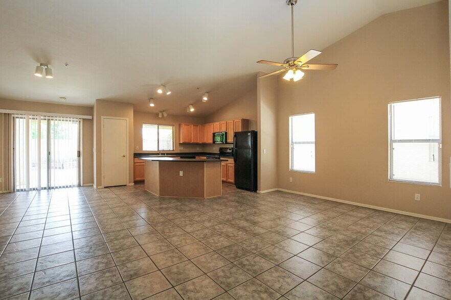 Building Photo - 16188 N Basl Ln