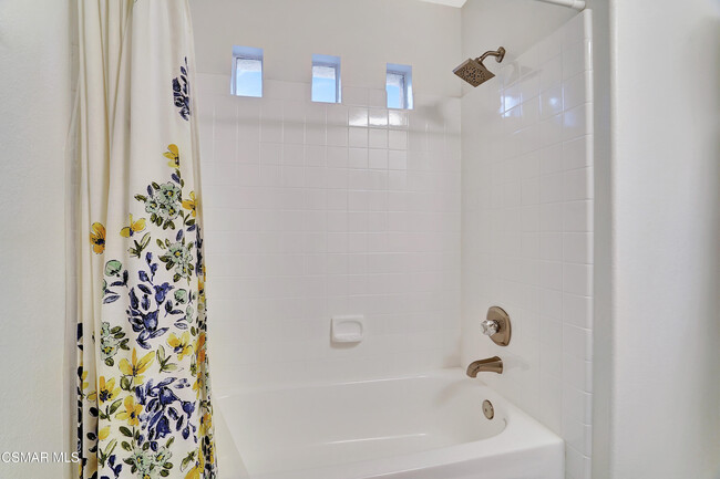 Building Photo - 334 Anzio Way