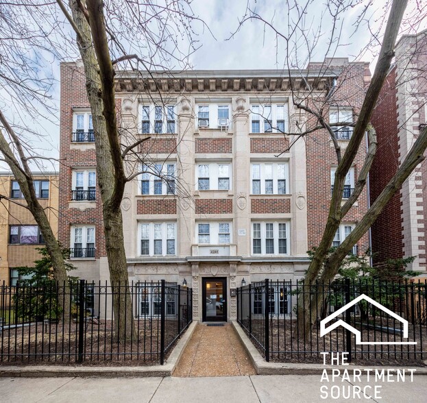 Building Photo - 4241 N Kenmore Ave