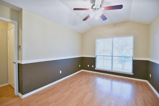 Building Photo - 2439 Pearson Way