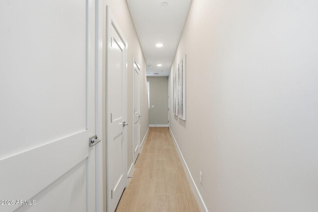 Building Photo - 850 N 8th Ave