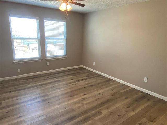 Building Photo - 319 SE 3rd St