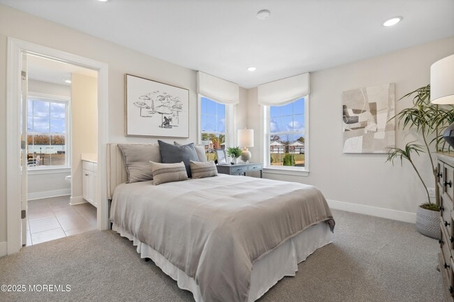 Building Photo - 4061 Heron Dr