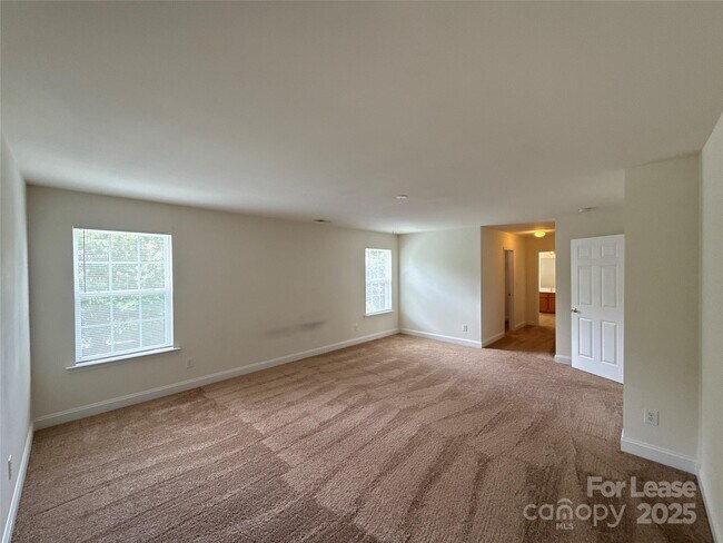 Building Photo - 10218 Glenburn Ln