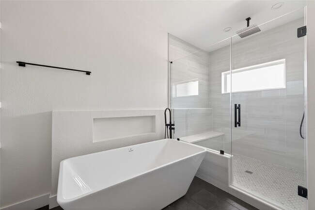 Building Photo - 12319 New Jordan Ln